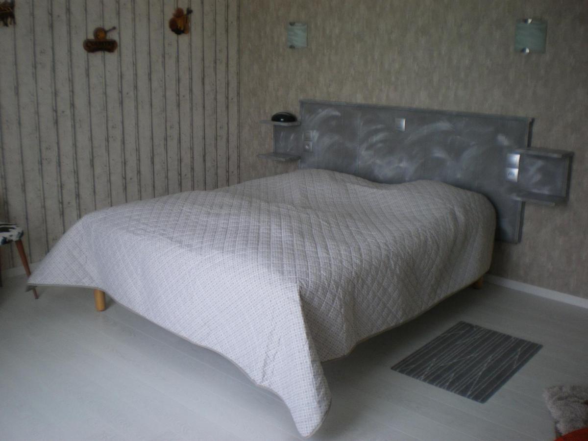 La Cle Des Champs Bed and Breakfast Largillay Εξωτερικό φωτογραφία